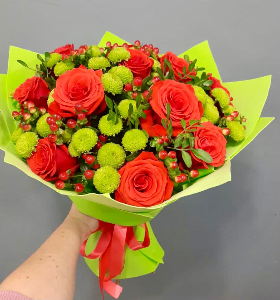 Букет цветов из: Хризантемы и Розы в Заокском