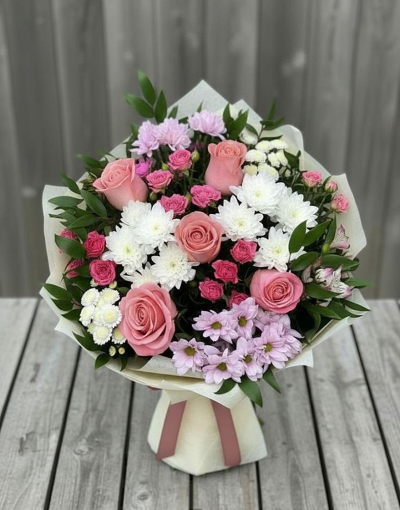 Букет цветов из: Альстромерии, Гвоздики, Розы и Хризантемы в Заокском