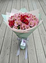 Букет цветов из:  Альстромерии #REPLACE_PRED# Заокском