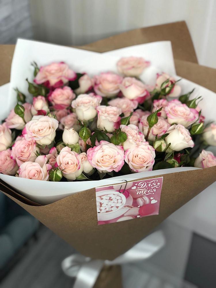 Букет цветов из: Розы в Заокском