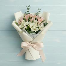 Букет цветов из:  Альстромерии #REPLACE_PRED# Заокском