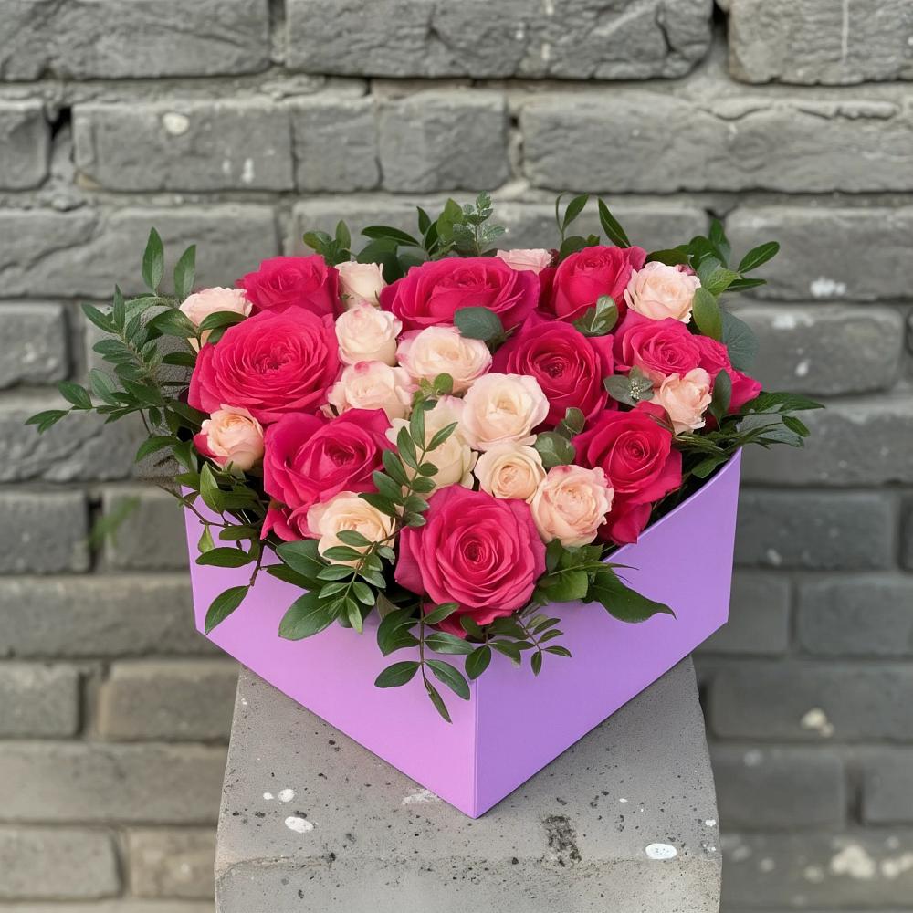 Цветочная композиция из Розы в коробке в Заокском