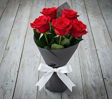 Букет 5 Красных роз Эдлесс Лав #REPLACE_PRED# Заокском