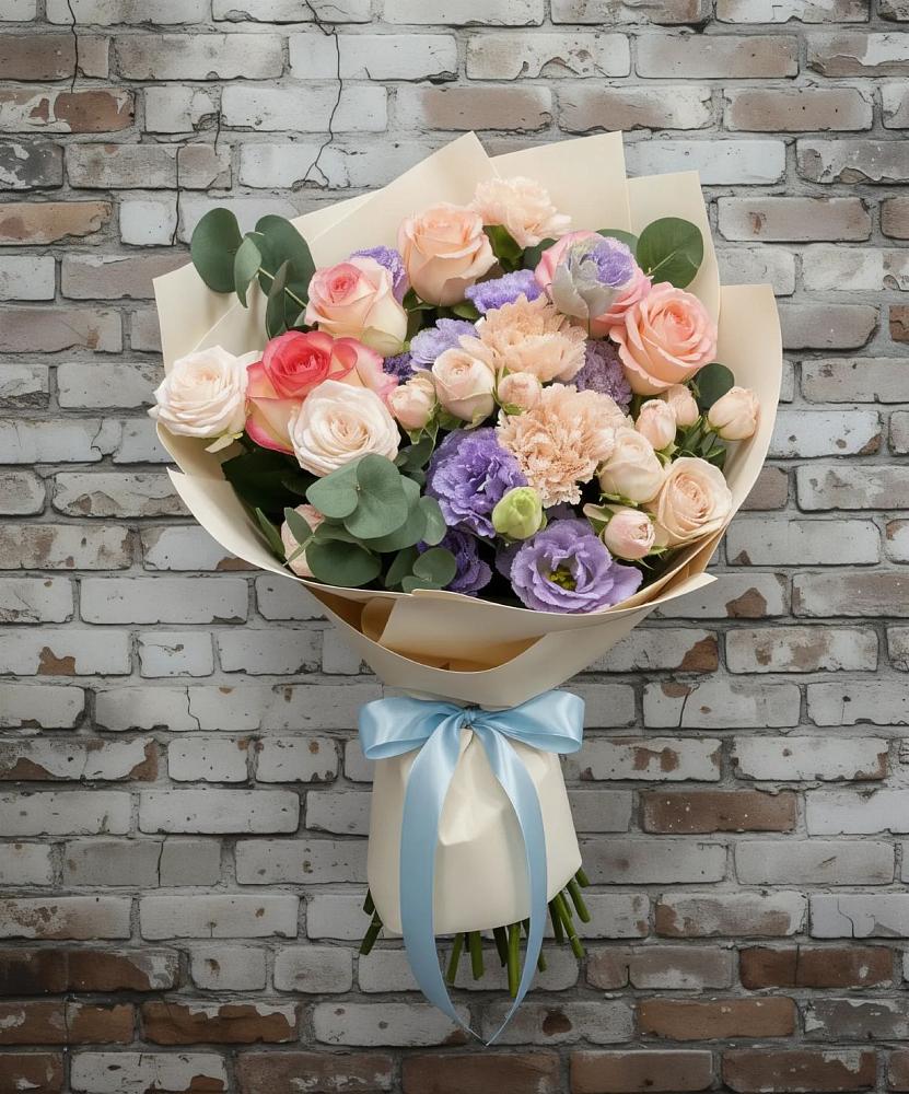 Букет цветов из: Розы, Лизиантусы и Гвоздики в Заокском