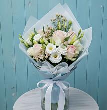 Букет цветов из:  Розы и Лизиантусы в Заокском