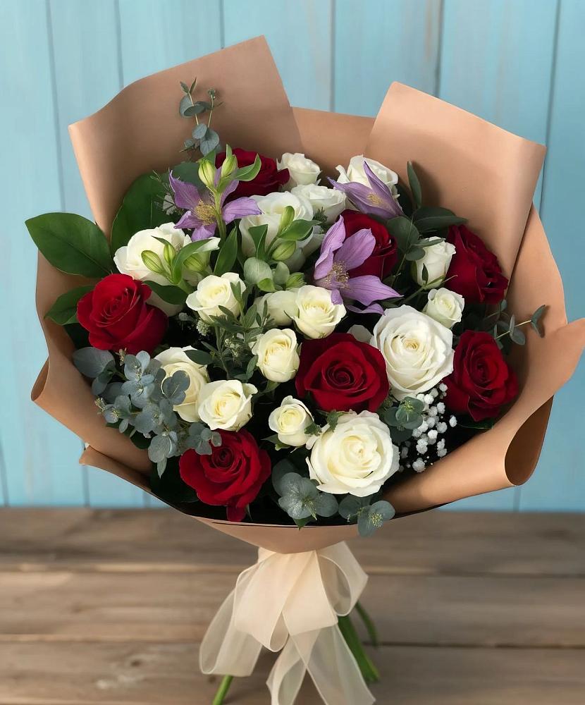 Букет цветов из: Розы и Альстромерии в Заокском