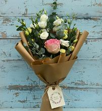 Букет цветов из:  Розы и Лизиантусы #REPLACE_PRED# Заокском